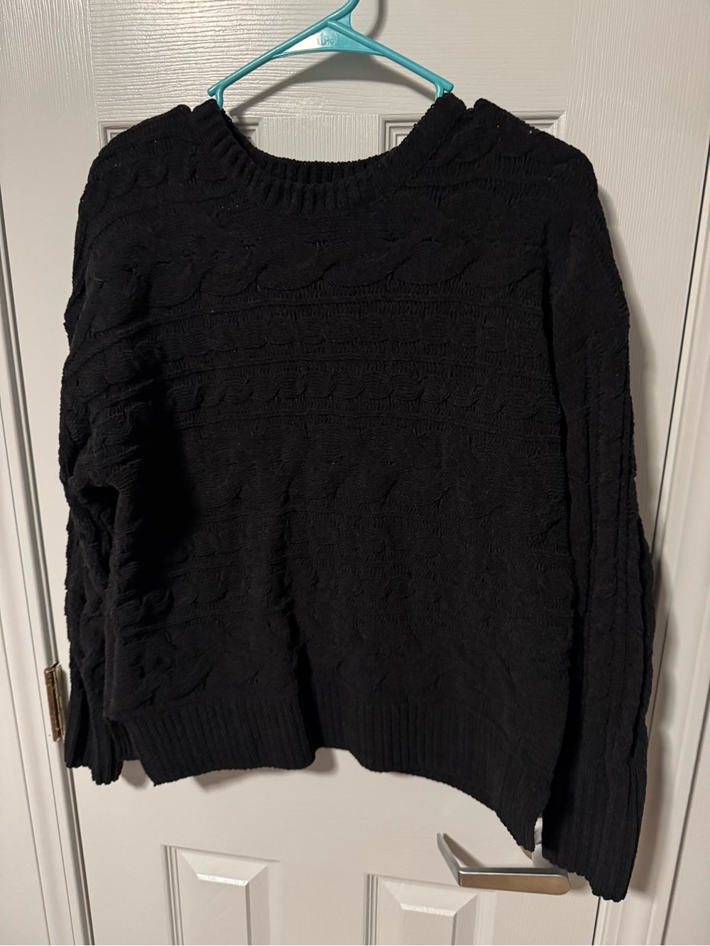 Time and Tru Black Cable-Knit Crew Neck Sweater